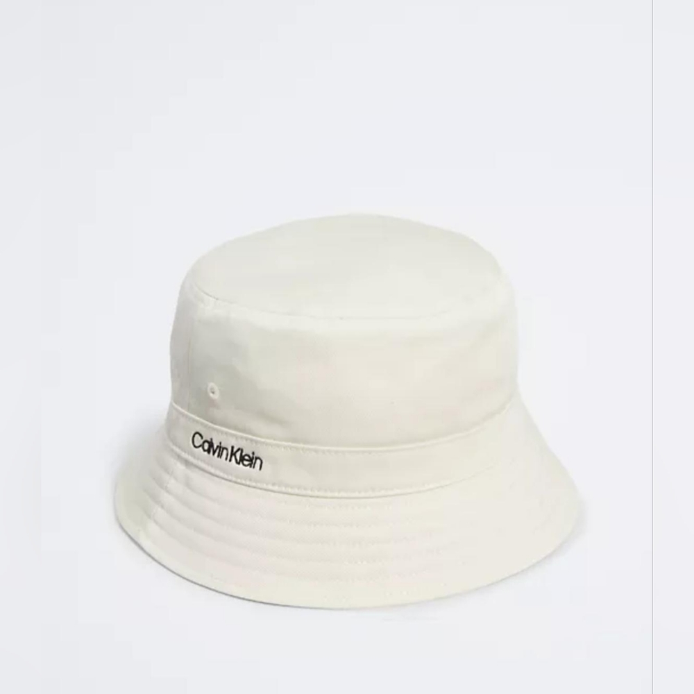 Cotton bucket hat with  Calvin Klein logo at cente